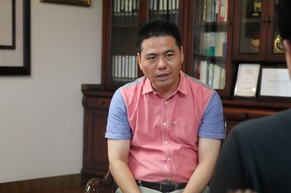 蒋锡培接受湖南卫视专访：企业转型要抓住天时地利人和