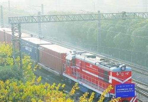 中老鐵路開通運營4個月累計發送貨物131萬噸
